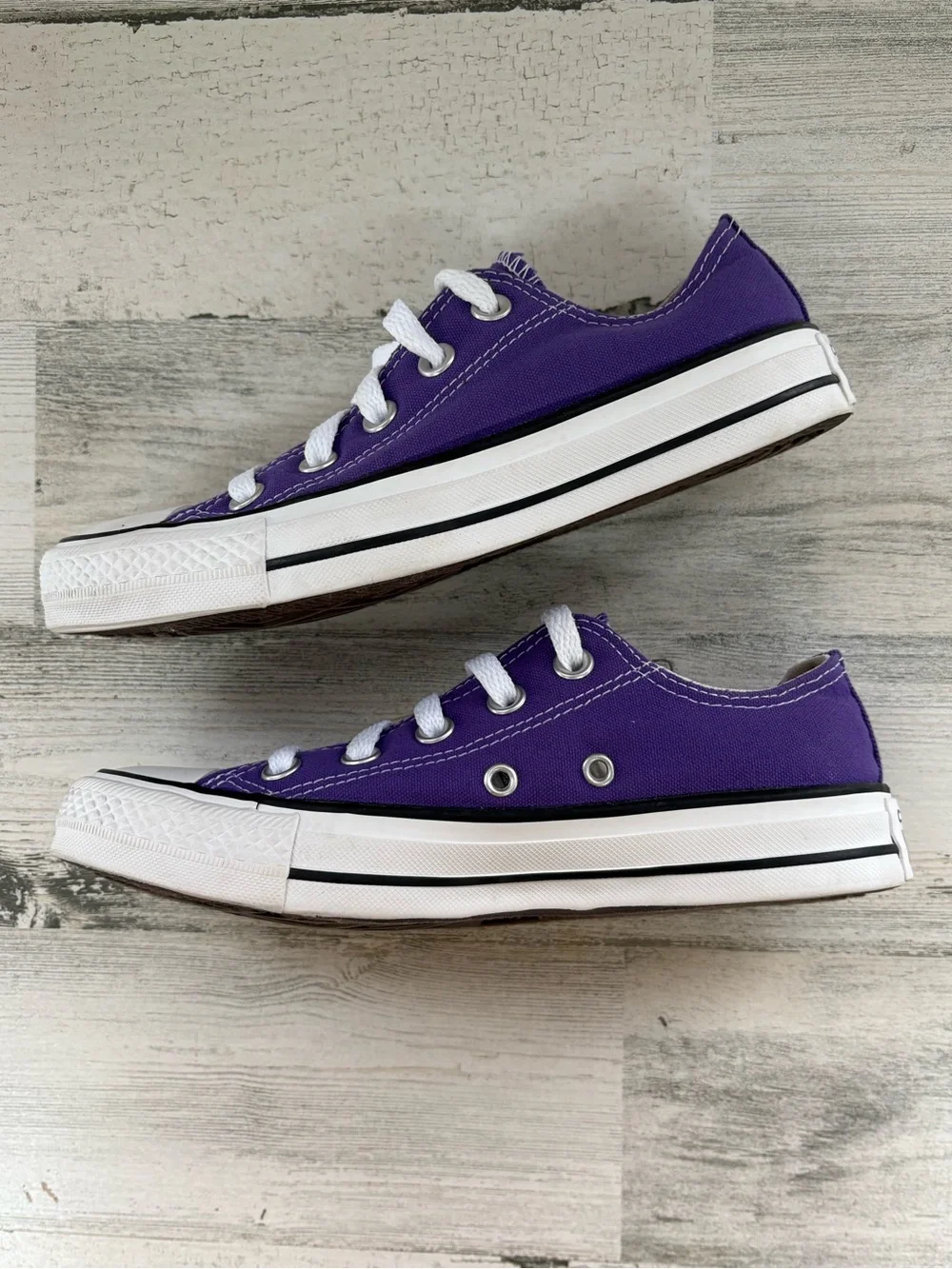 Converse CTAS Women’s Size 5 Big Girls Size 3.5 Low Top Lace Up Sneakers
